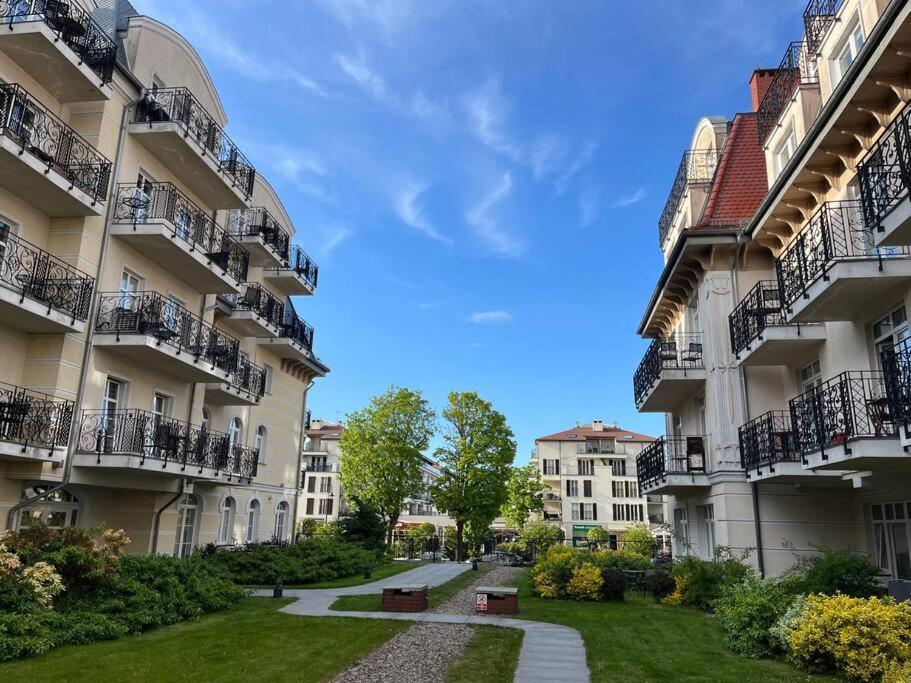 Sea Promenade Luxury Apartment Świnoujście Exteriör bild